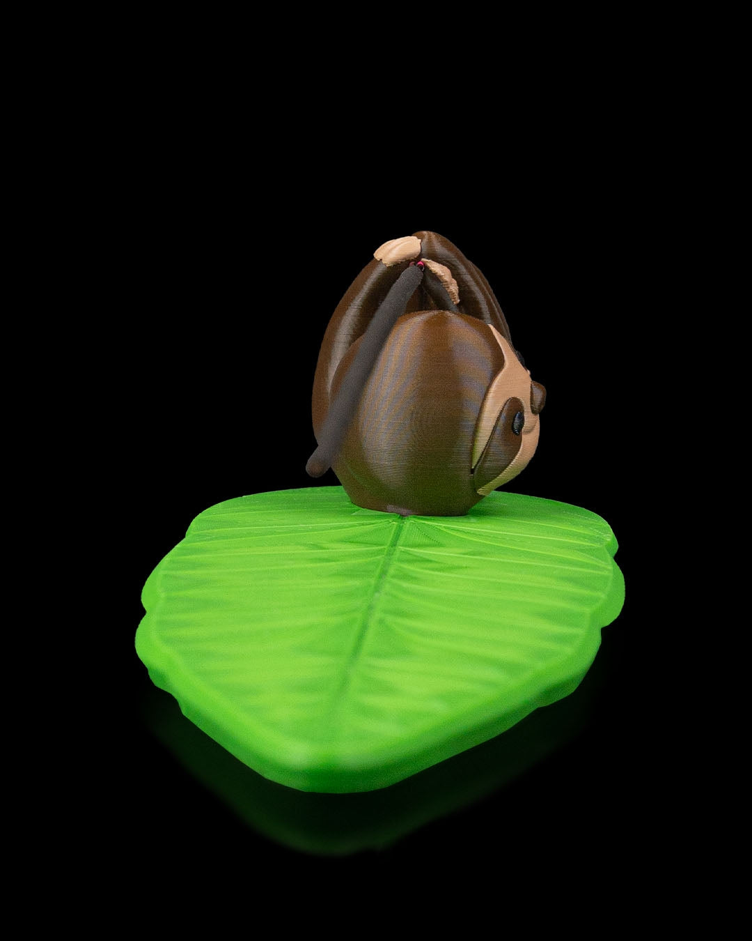 Cute Sloth on Leaf Incense Holder – 3D Printed Ash Catcher Decor
